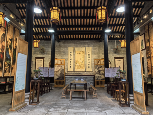 图为江根村乡贤调解工作室内景。