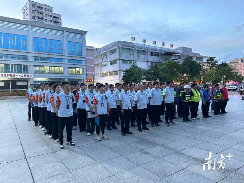 长安网格镇级机动巡查队。