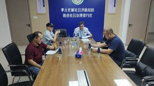 长安“一站式”网格调解打通服务市民“最后一公里”。